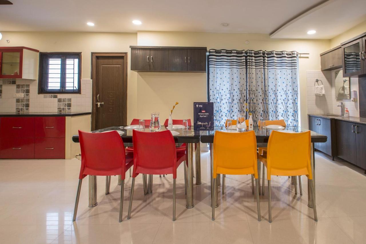 Oyo 10373 Apartment The Icon Homes Hyderabad Exterior foto