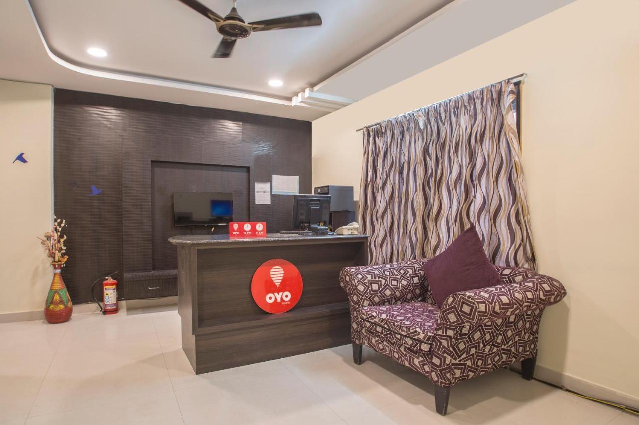 Oyo 10373 Apartment The Icon Homes Hyderabad Exterior foto
